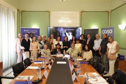 grupo jornada moda inclusiva COSO-UCH CEU